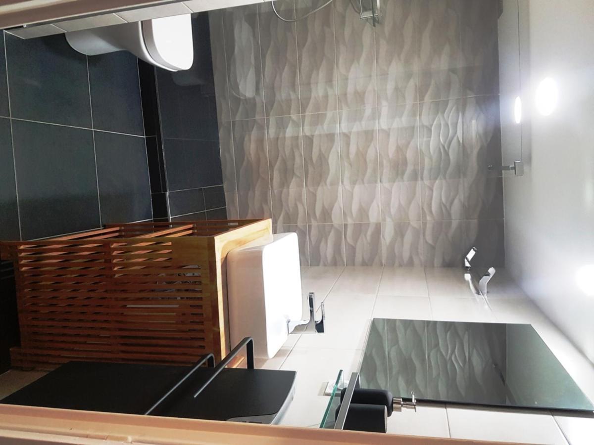 Charmant Appartement Style Canut Pentes Croix Rousse Lyon Dış mekan fotoğraf
